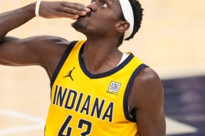 爱游戏-西亚卡姆新星比分优势明显表现惊艳，加拿大队未来可期！的简单介绍