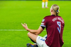 AYX-包含哈兰德连续二十场比赛得分超过绝杀，C9挑战极限！的词条