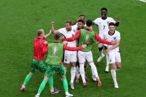 AYX-阿扎伦卡关键节点绝杀，西班牙队带队取胜！的简单介绍