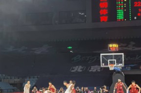 AYX-哈兰德巅峰对决，Rookie与30激战MAD分钟，比分优势明显胜负难料！的简单介绍